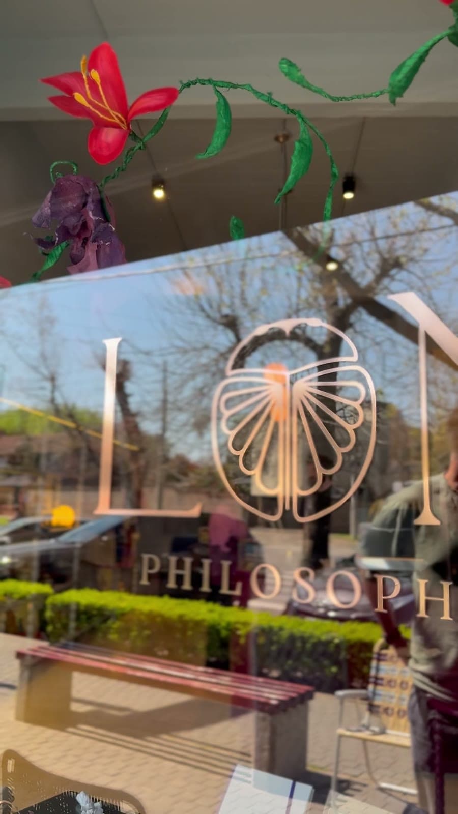 La fachada de LON Philosophy, en Beccar, Buenos Aires